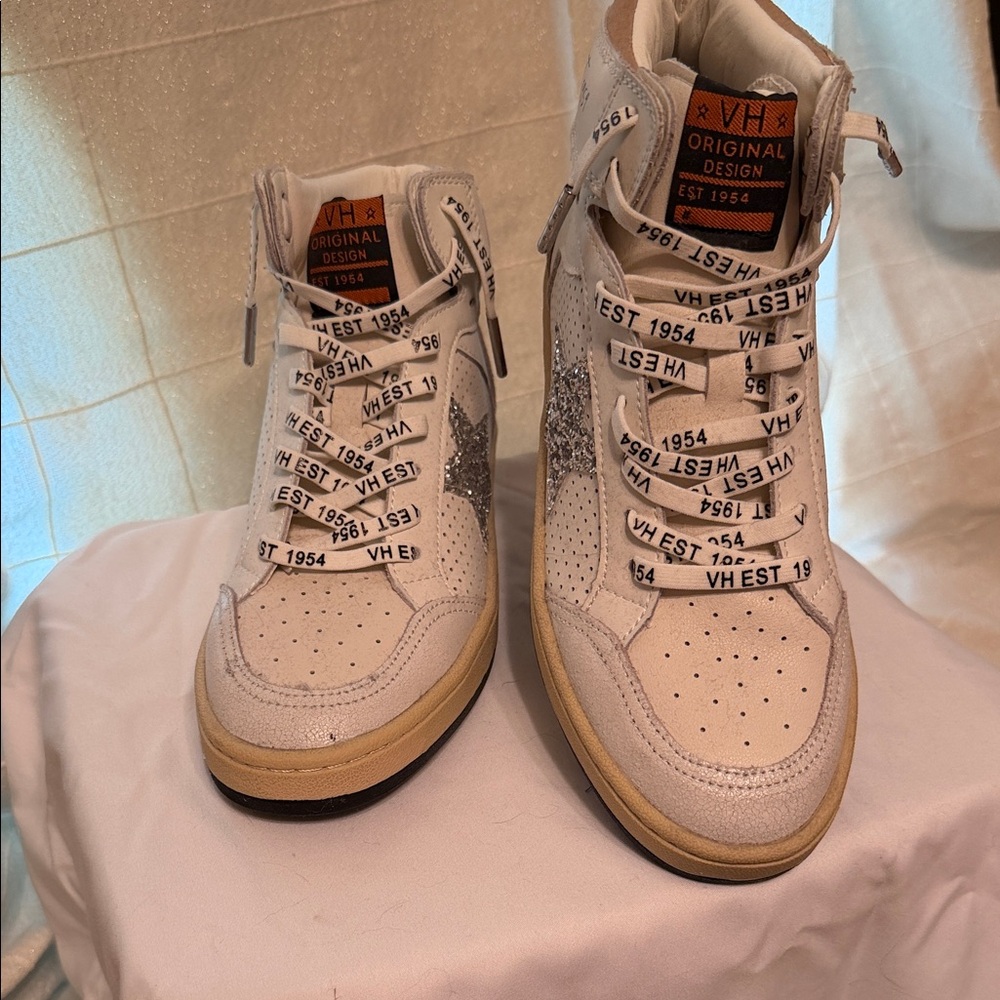 VH Original Design High-Top Sneakers